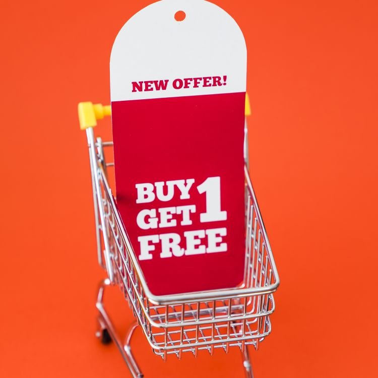 black-friday-decoration-with-banner-cart